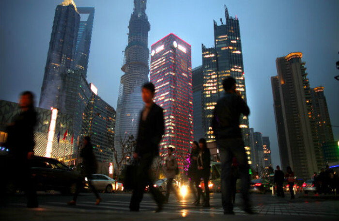 Đồng tệ yếu, Trung Quốc "hụt chân" trên đường đua vượt kinh tế Mỹ
