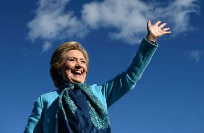 Mừng sinh nhật tuổi 69, bà Clinton tự gọi mình là 'tổng thống tương lai'