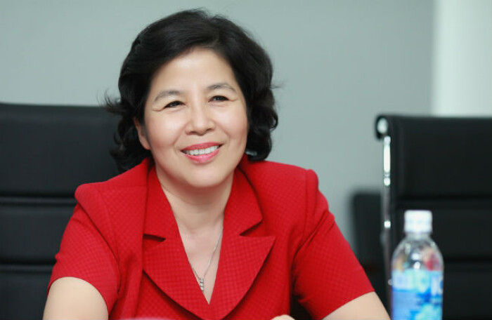Bà Mai Kiều Liên đăng ký mua 118.140 cổ phiếu VNM
