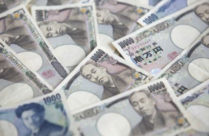 Đồng yên tăng mạnh tiến gần mốc 110 yên đổi 1 USD