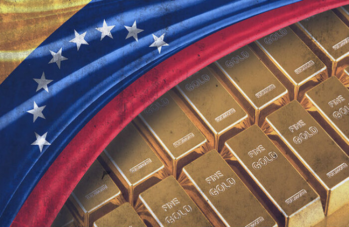 Hết tiền, Venezuela chở vàng sang châu Âu trả nợ