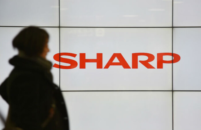 Foxconn chốt mua Sharp với "giá rẻ" 3,5 tỷ USD