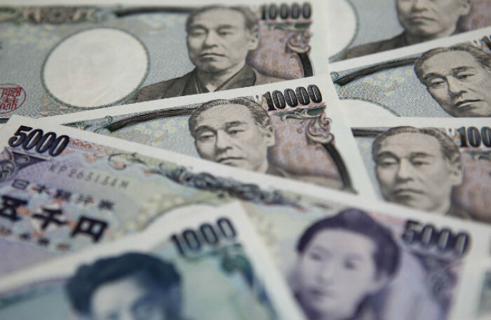 Đồng yên không ngừng tăng mạnh, sát ngưỡng can thiệp giảm giá