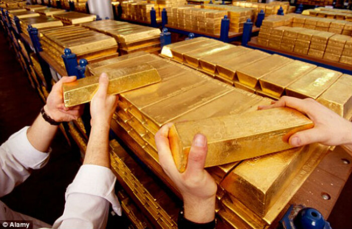 Vàng thế giới tăng mạnh, vàng trong nước trụ đỉnh 40 triệu/lượng