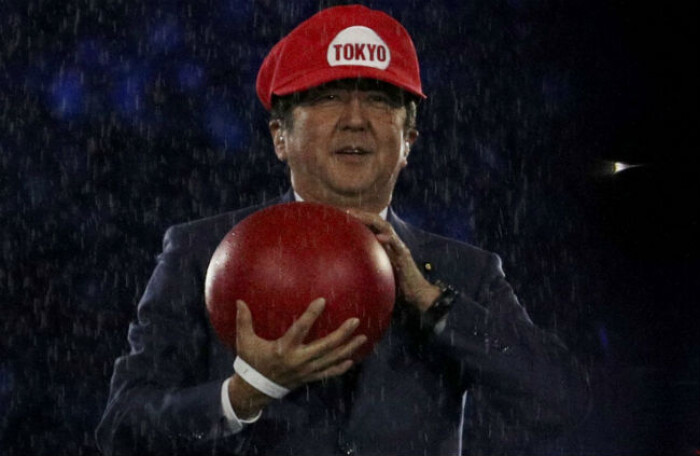 Bế mạc Olympic 2016: Thủ tướng Nhật hóa thân thành Super Mario