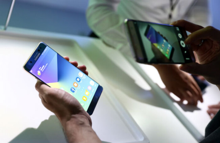 Dừng bán Galaxy Note 7 vì phát nổ: Samsung lập tức 'bốc hơi' 7 tỷ USD