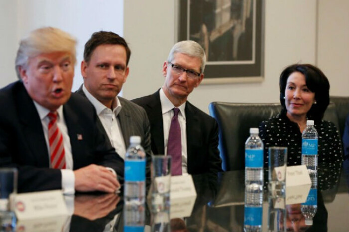 Dưới sức ép của Trump, Apple vẫn không chuyển nhà máy iPhone về Mỹ?