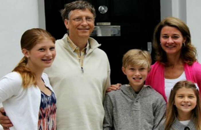 Bill Gates cấm các con dùng điện thoại di động trước 14 tuổi