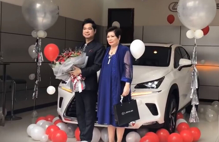 Lexus NX300 2018 của ca sĩ Ngọc Sơn mới ‘tậu’ có gì ấn tượng?