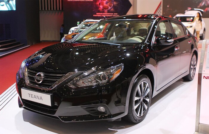Nissan Teana giảm giá hơn 100 triệu đồng, quyết đấu Toyota Camry