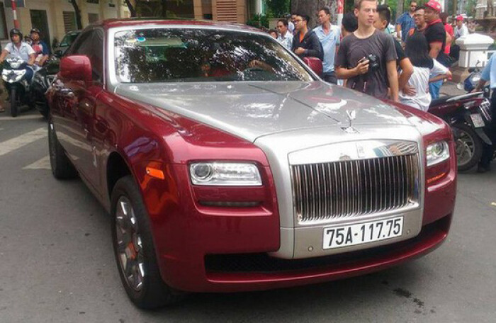 Rolls-Royce đeo biển ngũ quý 1 rao bán hơn 11 tỷ đồng về tay đại gia Huế
