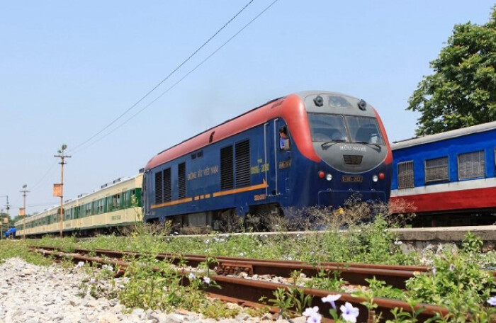 Phó Thủ tướng yêu cầu Bộ GTVT khẩn trương báo cáo dự án đường sắt Bắc – Nam tốc độ cao