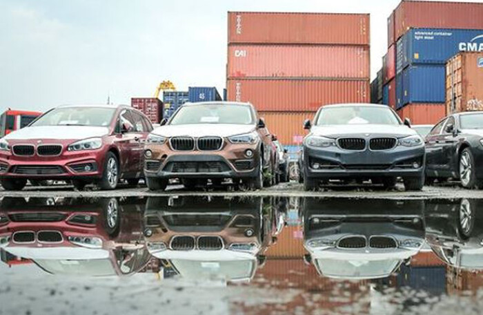 Kỳ lạ 118 container xe BMW vô chủ tại cảng Cái Mép