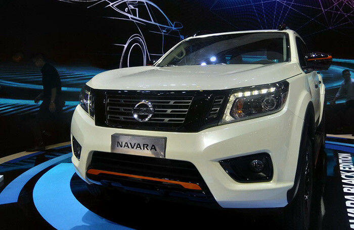'Cận cảnh' Nissan Navara phiên bản đặc biệt Black Edition A-IVI
