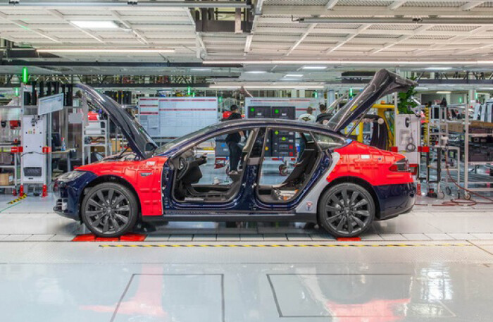 Tesla tạm dừng sản xuất Model S và Model X trong 18 ngày