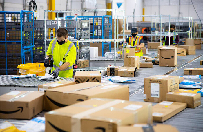 Amazon chi hơn 5 tỷ USD hỗ trợ các doanh nghiệp, người bán hàng toàn cầu