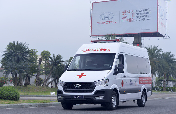 Chống dịch Covid-19: Tập đoàn Thành Công tặng 10 xe Solati cứu thương trị giá 10 tỷ đồng