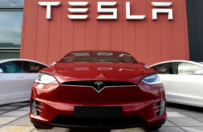 Mỹ điều tra an toàn đối với hệ thống tự lái Autopilot trên các xe Tesla