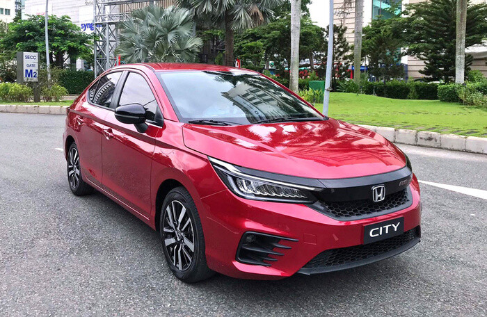 10 mẫu xe bán chạy nhất tháng 4: Honda City cho Toyota Vios 'hít khói'