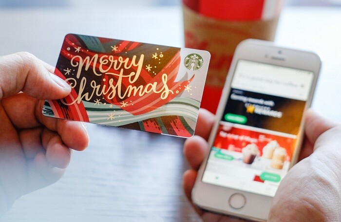 Starbucks ra mắt thẻ khách hàng và ứng dụng trên điện thoại thông minh