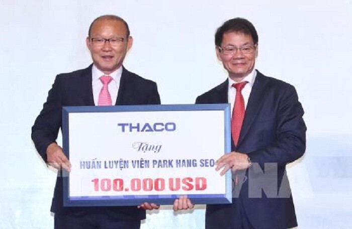 HLV Park Hang Seo dành 100.000 USD tiền thưởng làm từ thiện và phát triển bóng đá Việt