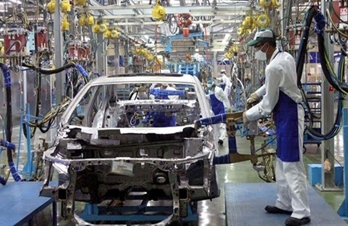 Bộ Tài chính ‘hứa’ nghiên cứu miễn thuế tiêu thụ đặc biệt đối với linh kiện ô tô