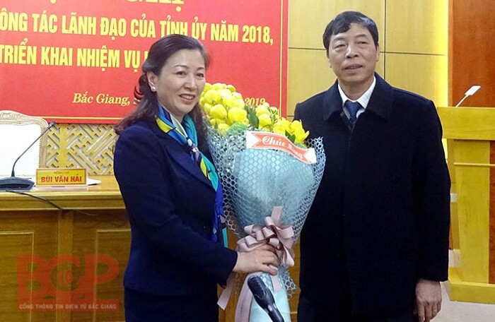 Bắc Giang có nữ Phó bí thư Tỉnh ủy, Hòa Bình bổ nhiệm Phó giám đốc công an tỉnh