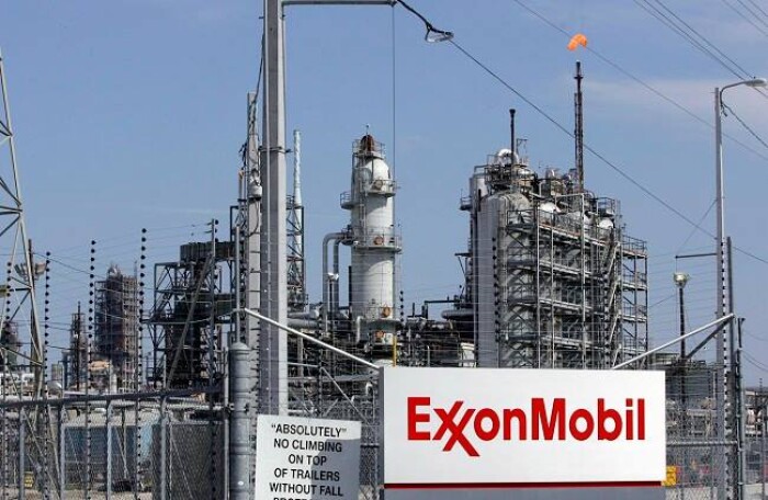 ExxonMobil trở thành công ty dầu khí dễ bị tổn thương nhất bởi khủng hoảng