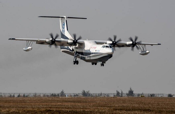 Máy bay lội nước lớn nhất thế giới của Trung Quốc vừa bay thử chuyến đầu tiên