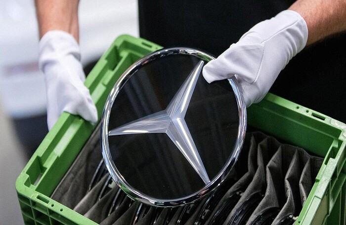 Nhà sáng lập hãng ô tô hàng đầu Trung Quốc mua 9 tỷ USD giá trị cổ phần của Daimler