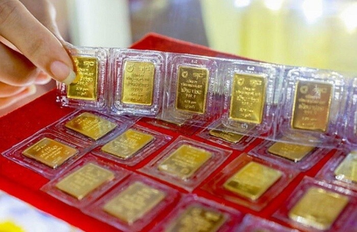 Giá vàng hôm nay tăng sốc: Vàng SJC đắt thêm 300.000 đồng/lượng