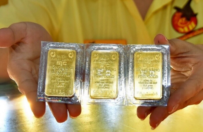 Giá vàng hôm nay 15/1: Biến động trái chiều, nhà đầu tư đợi vàng vượt 80 triệu đồng/lượng