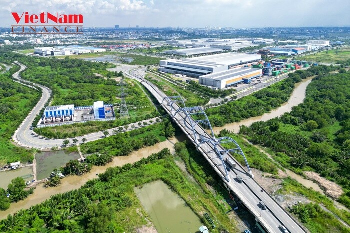 'Đại bàng' chọn bến đỗ Việt Nam, cơ hội tỷ USD cho bất động sản công nghiệp
