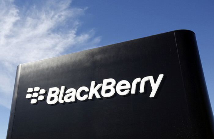 BlackBerry 'ăn nên làm ra' kể từ khi dừng sản xuất smartphone