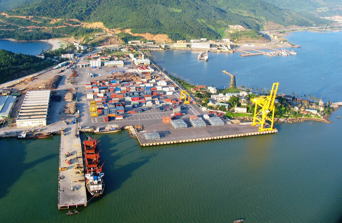 Thủ tướng yêu cầu Bộ GTVT báo cáo về tình trạng 'bến nhiều hơn cảng'