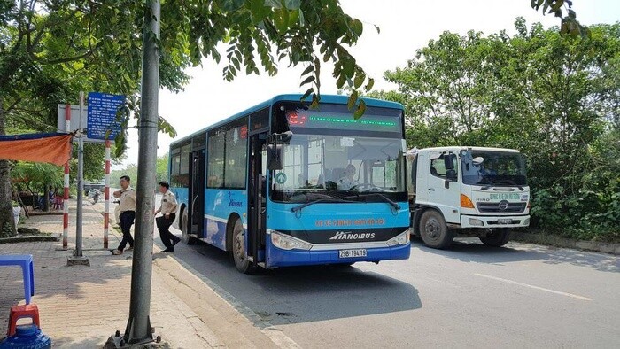 Hà Nội sắp xây 300 nhà chờ xe buýt có wifi bằng vốn xã hội hóa?