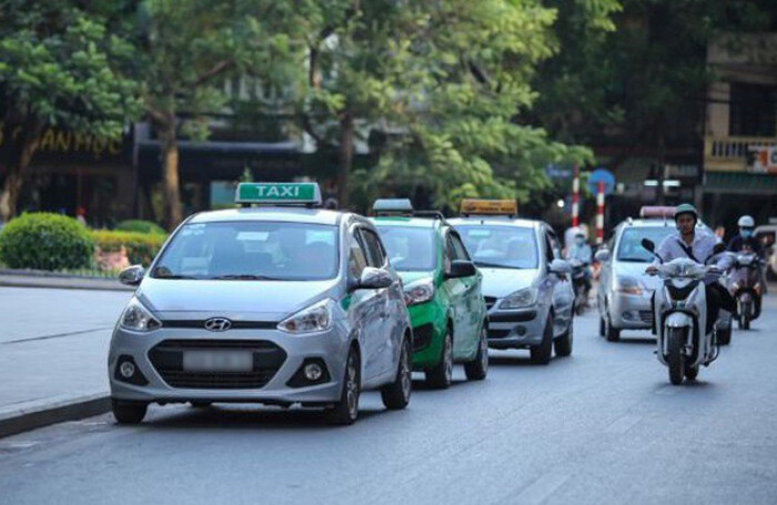 Muốn cạnh tranh, taxi truyền thống sẽ buộc phải 'chuyển mình'?