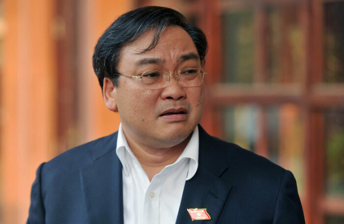 Bí thư Hà Nội Hoàng Trung Hải bị Bộ Chính trị cảnh cáo