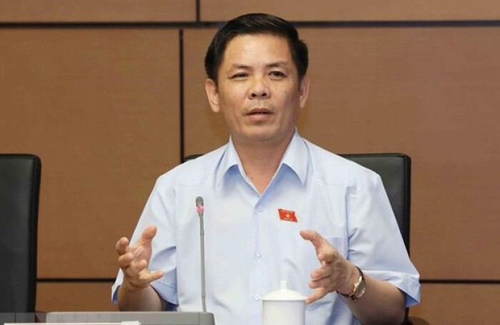 Bộ trưởng Nguyễn Văn Thể nói gì về đề xuất bật đèn xe cả ngày, cấm vượt đèn xanh khi ùn tắc?