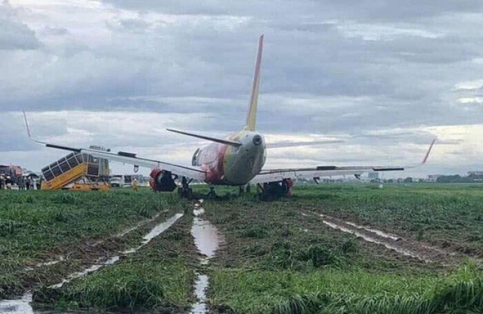Cục Hàng không nói gì về sự cố máy bay trượt khỏi đường băng Tân Sơn Nhất?