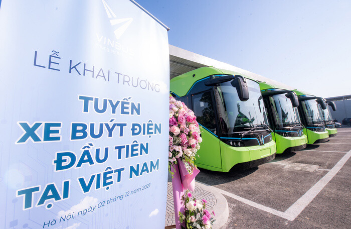 Vingroup chính thức khai trương tuyến buýt điện đầu tiên tại Việt Nam