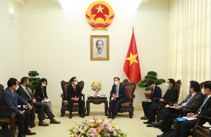Phó thủ tướng Lê Minh Khái đề nghị Samsung mở rộng đầu tư tại Việt Nam