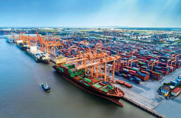 Lượng hàng container qua cảng biển Việt Nam tăng 18%