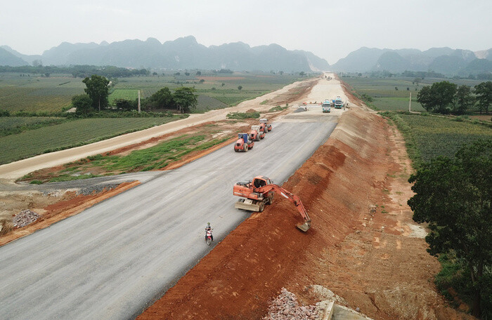 Giao thông tuần qua: Thanh tra cao tốc Mai Sơn - Quốc lộ 45, tạm dừng thu phí Quốc lộ 51
