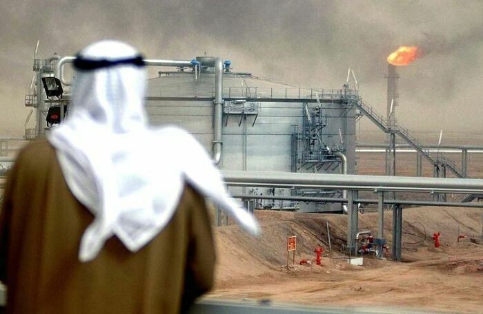 Dầu thô 'đốt' lượng ngoại hối kỷ lục của Saudi Arabia