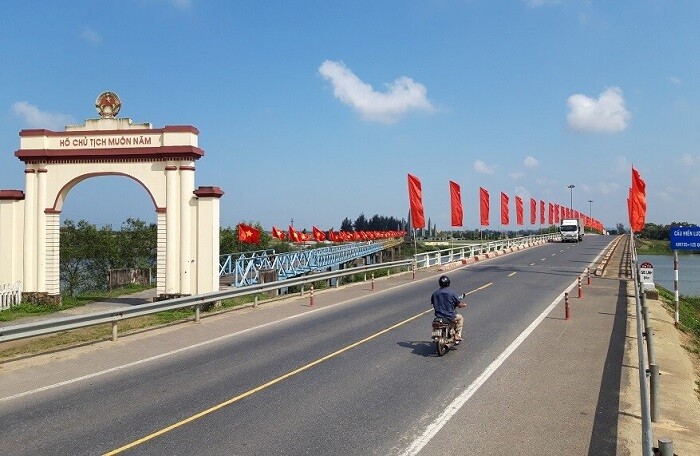 Xây dựng Quốc lộ 1 đôi bờ Hiền Lương - Bến Hải thành 'Cung đường Thống nhất'