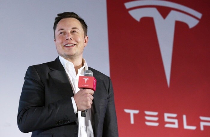 Lợi nhuận 'kỷ lục' của Tesla gây thất vọng, giá cổ phiếu sụt giảm