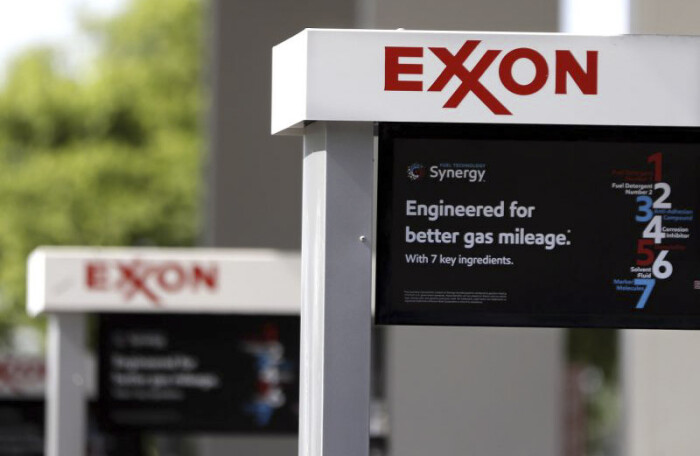 Lợi nhuận Exxon Mobil và Chevron tăng mạnh do giá dầu tăng cao