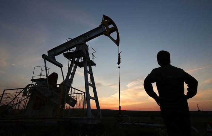 Mỹ cân nhắc tăng mức giá áp trần với dầu Nga