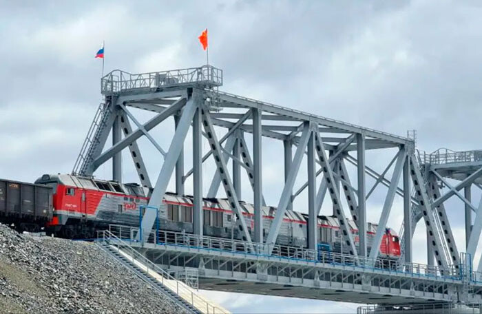 Nga, Trung Quốc chính thức thông xe trên 'hành lang giao thông' nối biên giới hai nước